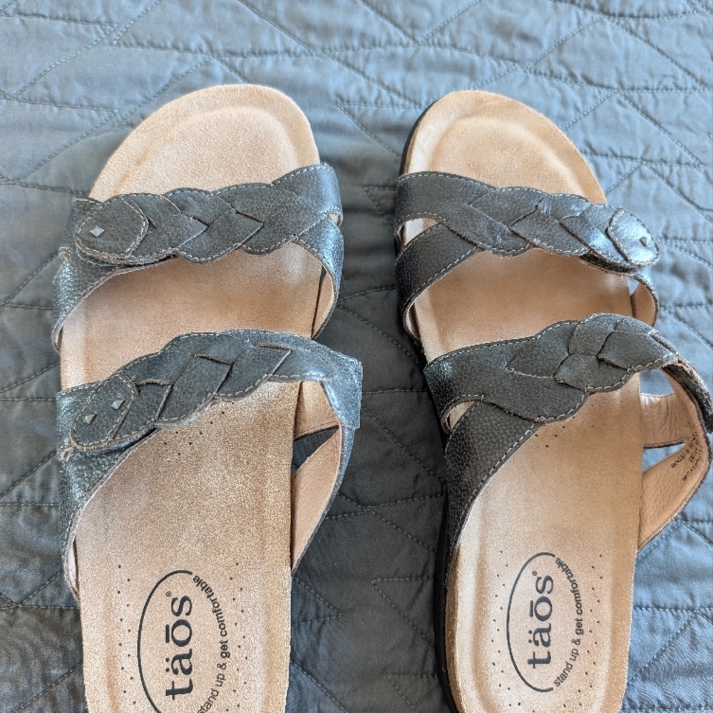 Taos Black Sandals